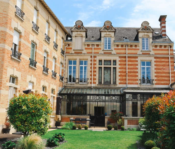 Le Jardin d'Hiver - espace extérieur et véranda à Châlons-en-Champagne